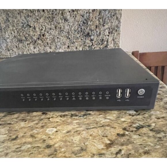Vivotek ND8322P 8-CH with 8-PoE Ports NVR with Power Cord - Picture 4 of 6